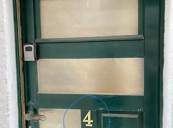 Neva Apartment *