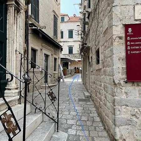 Apartman Neva *
