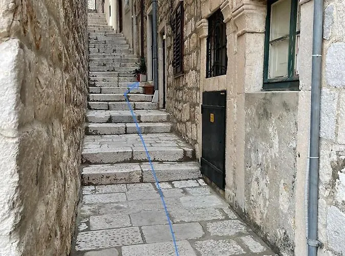 Neva 두브로브니크