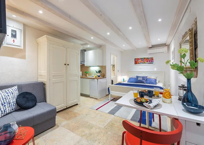 Neva شقة دوبروفينك